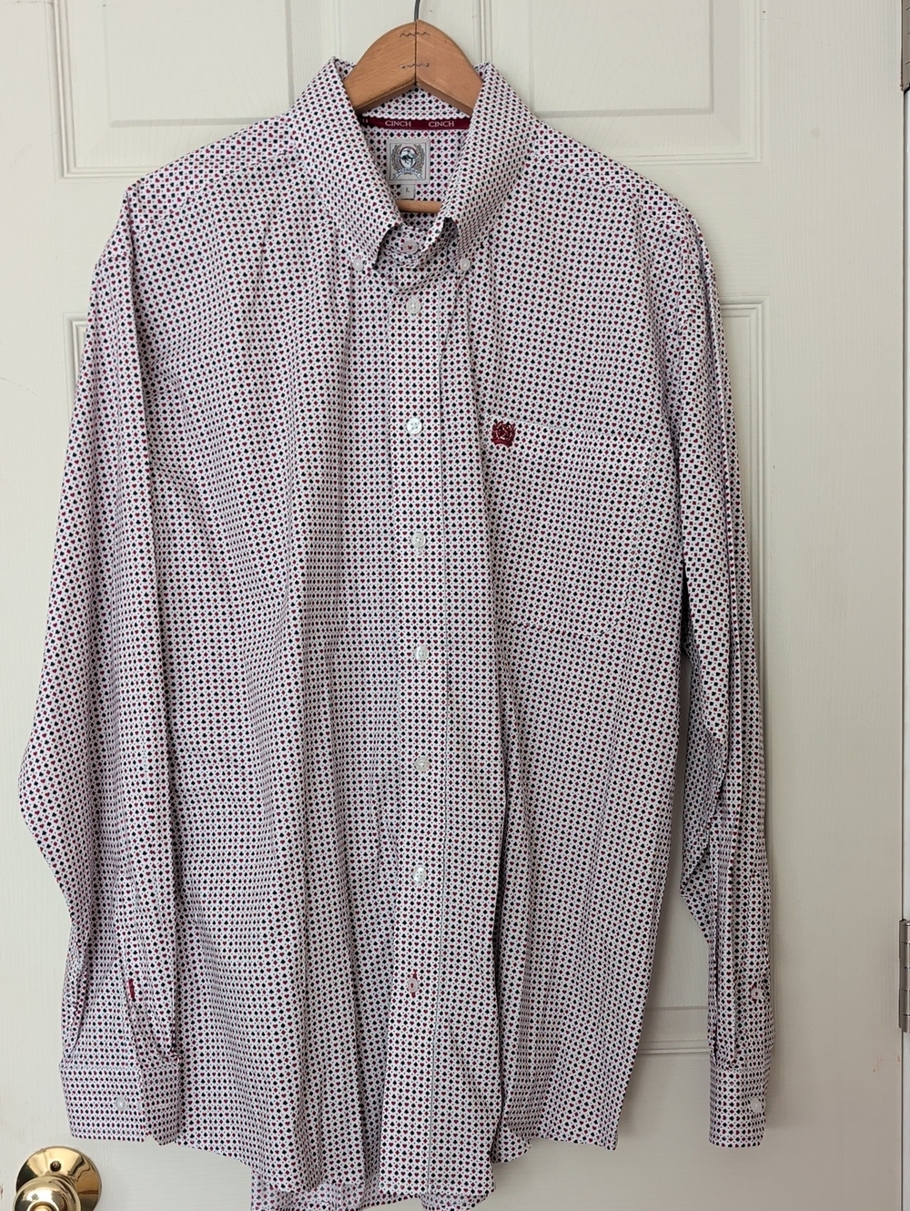 Cinch Men's Long-Sleeve Button-Down Shirt Red And Black Card Suit Pattern
